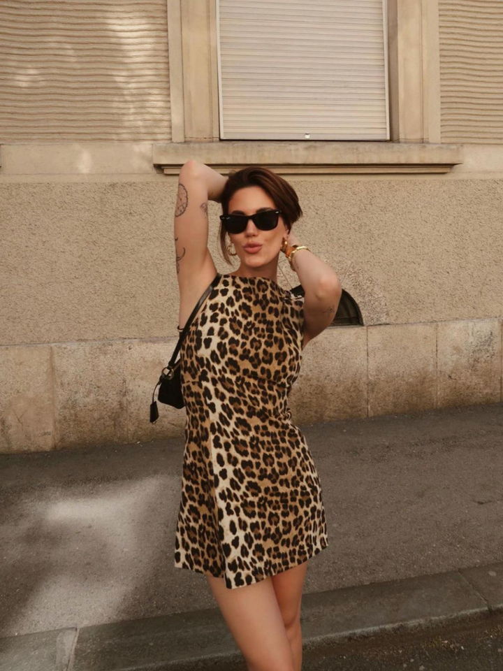 Oliva | Sleeveless Mini Dress with Leopard Print