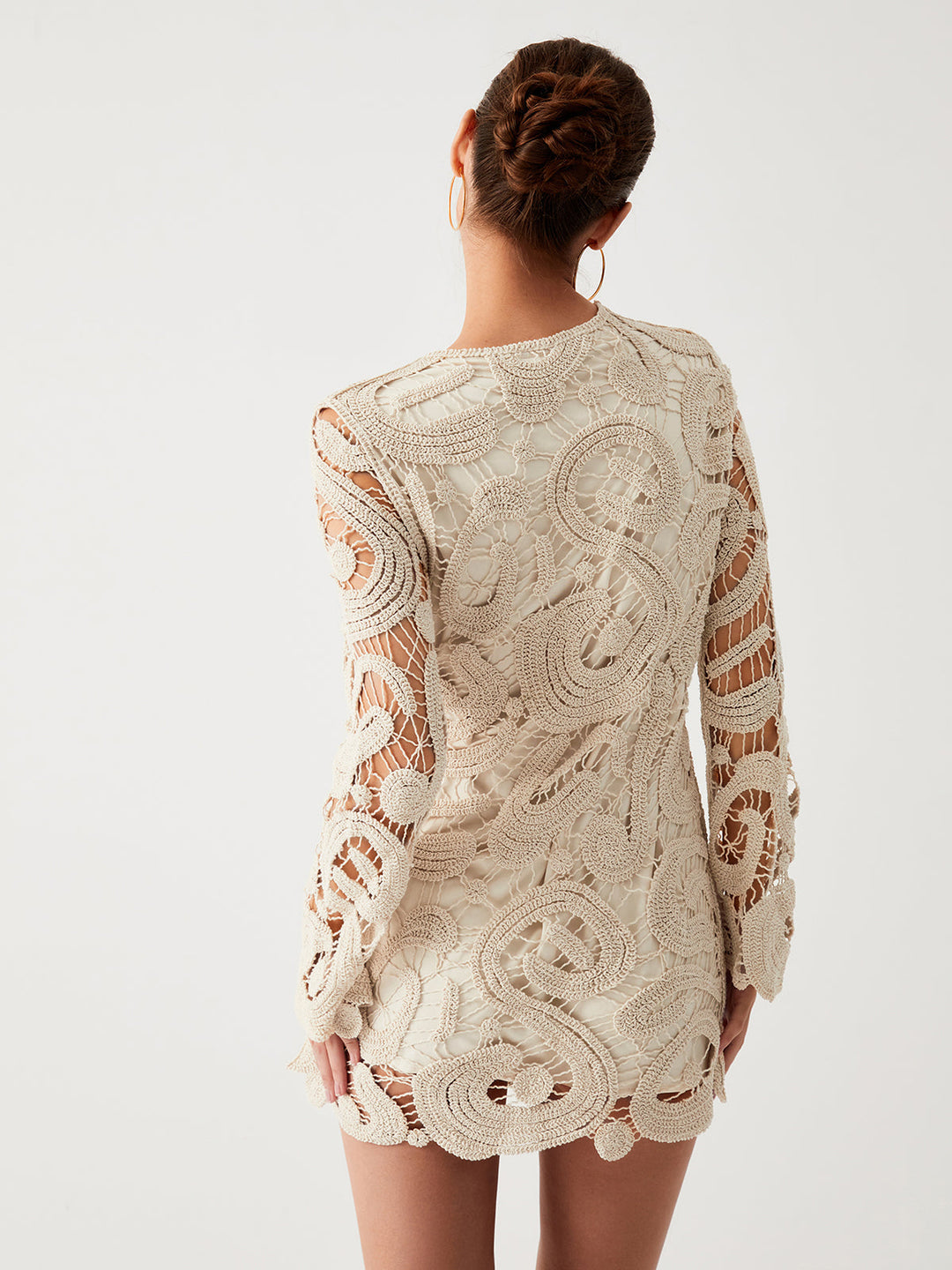 Pomida | Casual Crochet Mini Dress with Long Sleeves