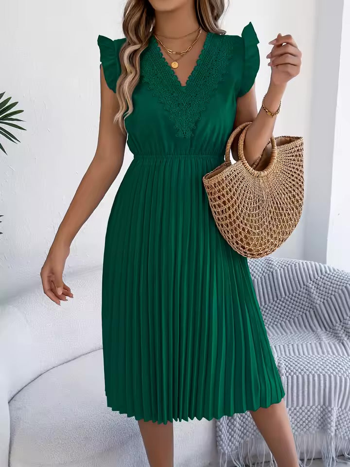 Chloe – Casual V-Neck Maxi Dress with Lace Detail
